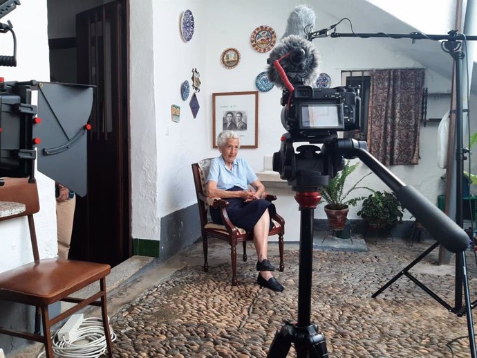 Entrevista a María Alba, hija del último alcalde republicano de Almodóvar, Manuel Alba, para el documental 'Nunca olvidaré'.