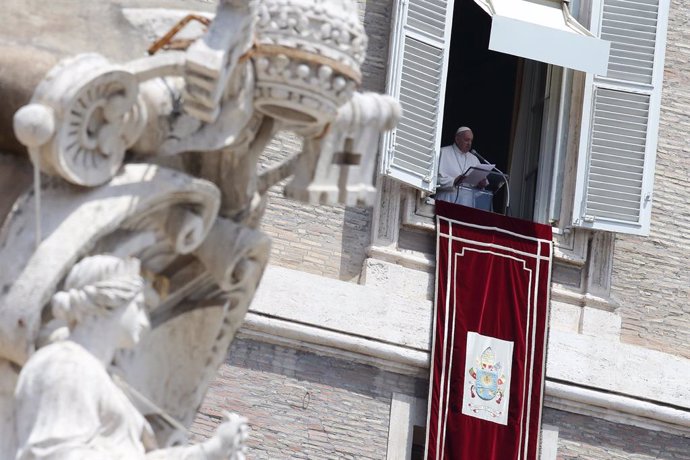 13 June 2021, Vatican, Vatican City: Pope Francis delivers the delivers Angelus Prayer form the window overlooking St. Peter's Square at the Vatican. Photo: Evandro Inetti/ZUMA Wire/dpa