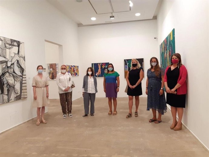 Una exposición en Sa Nostra rinde homenaje a George Sheridan.