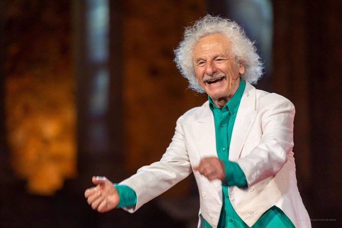 Rafael Álvarez El Brujo en 'Los Dioses y Dios', en el Teatro Romano de Mérida.