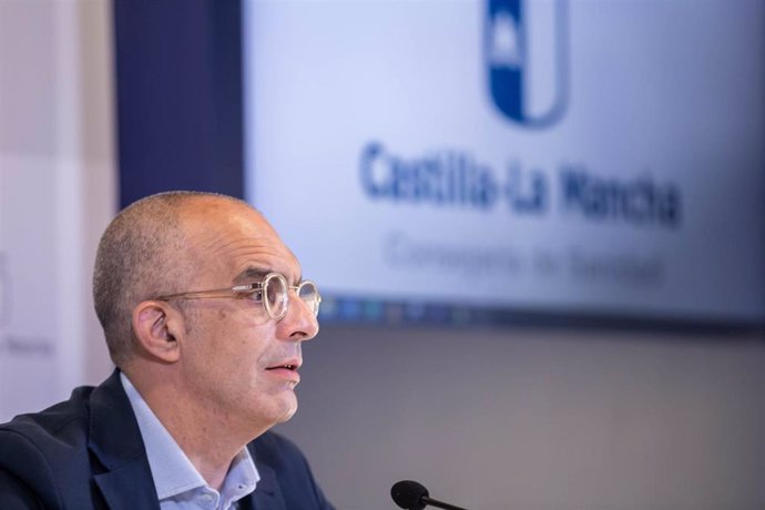 El director general de Salud Pública, Juan Camacho, informa de la incidencia de la pandemia de coronavirus en Castilla-La Mancha y del proceso de vacunación.
