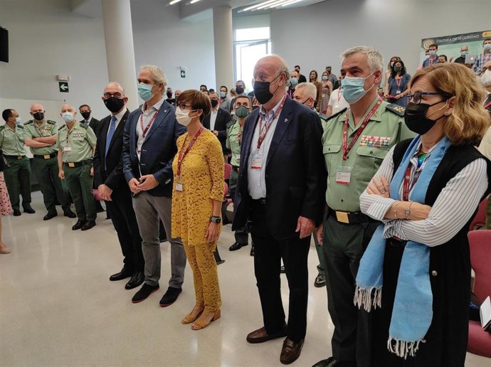 El Curso de Inteligencia y Seguridad de la UR ha debatido la figura del liderazgo desde diferentes ámbitos con la directora de la Guardia Civil, María Gámez, y el exselecionador Vicente del Bosque, entre otras personas