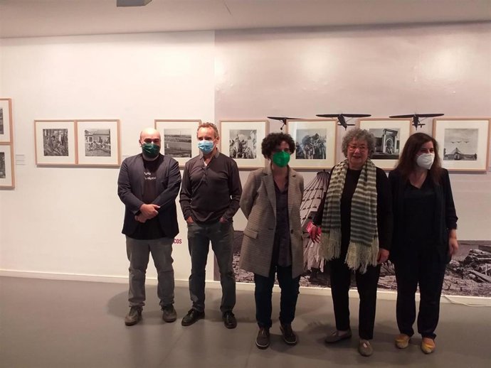 Presentación en el Museo Barjola (Gijón) de la exposición 'La Mirada Comprometida', de la obra del fotográfo Nicolás Muller (Hungría, 1913 - España, 2000)