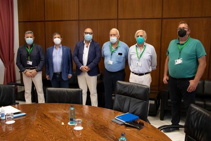 Reunión este jueves de los diputados de Vox Eugenio Moltó y Alejandro Hernández con la Organización de Productores Lácteos del Sur.