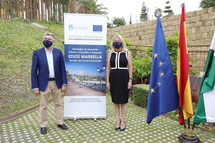 La alcaldesa de Marbella, Ángeles Muñoz, informa de los proyectos Edusi