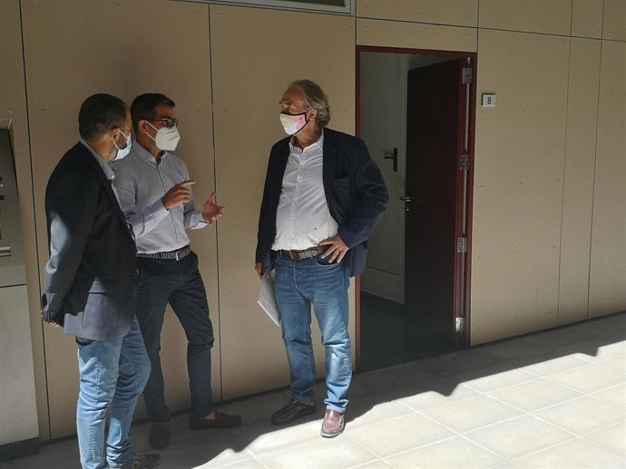 Los consellers de Educación y de Fondos Europeos, Martí March y Miquel Company, han firmado este jueves el convenio de colaboración que permitirá ubicar el futuro Centro de Innovación de FP en el Parc BIT.