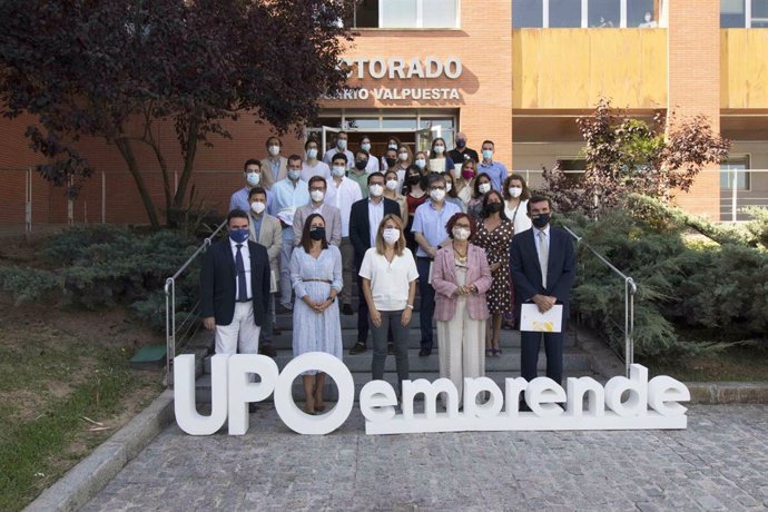 La Universidad Pablo de Olavide entrega nueve premios a los ganadores del 'XIII Concurso UPOemprende'