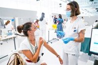 España administra 747.589 dosis en las últimas 24 horas, nuevo récord diario