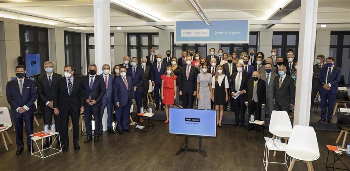 Reunión del patronato de la Fundación Princesa de Girona, con la Familia Real