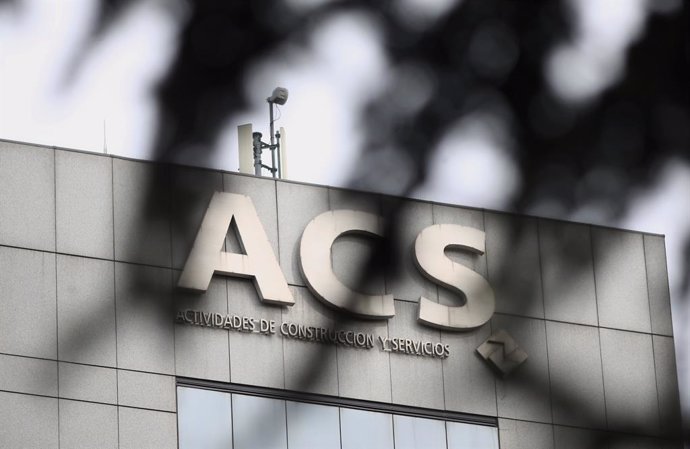 Archivo - Exterior del edificio de la sede de la constructora española Grupo ACS en Madrid, a 17 de enero de 2020.