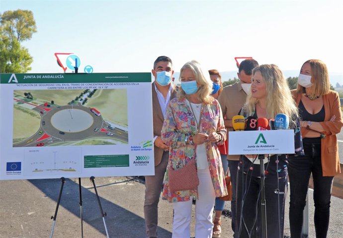 Archivo - Inauguración de la rotonda en la A-393 para reducir accidentes