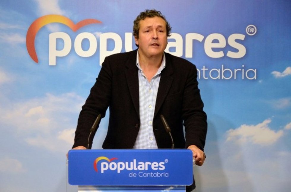 Archivo - El portavoz parlamentario del PP, Íñigo Fernández