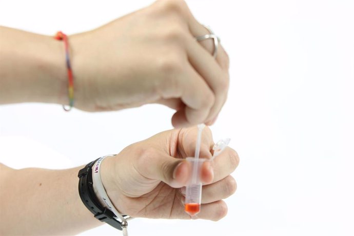 Kit desarrollado por el grupo de investigación MODeLic de la Universitat de Valncia que detecta la droga GHB o éxtasis líquido en bebidas.