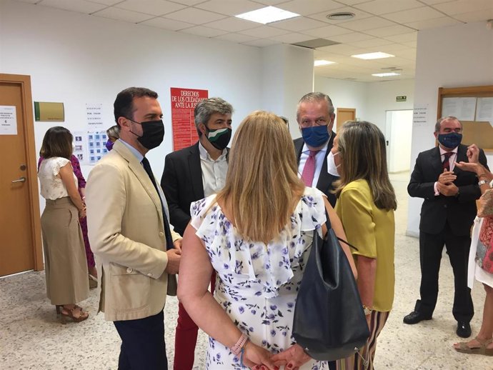 Visita al nuevo Servicio Común de Coria puesto en marcha por la Consejería de Justicia