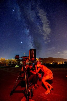 Actividad de observación del cielo nocturno