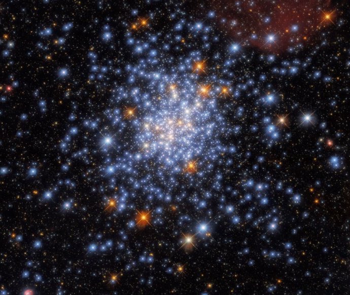 Cúmulo NGC 330