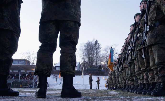 Dotación de soldados alemanes destinados a Lituania en una foto de archivo