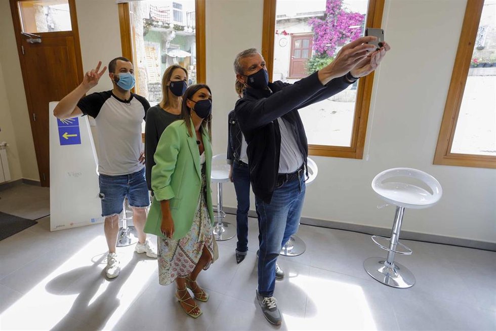 El vicepresidente primero de la Xunta, Alfonso Rueda, en la presentación de 'Instagrammers no Camiño'.
