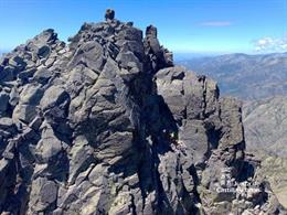 Rescate de un herido tras caer en el pico Almanzor en Zapardiel de la Ribera (Ávila).