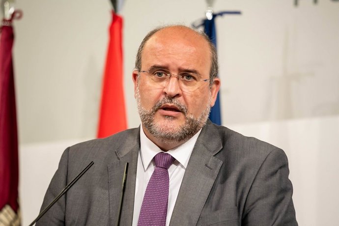 El vicepresidente del Gobierno regional, José Luis Martínez Guijarro