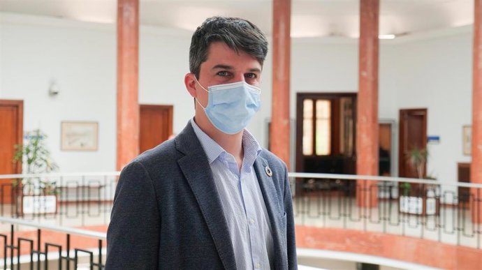 Archivo - El PSOE aplaude que Igual reclame "al fin" el IVA de 2017 "incautado" por Montoro (PP)