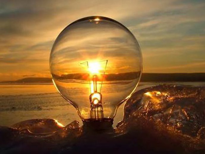 Con una serie de sencillos consejos se puede ahorrar en la factura de la luz