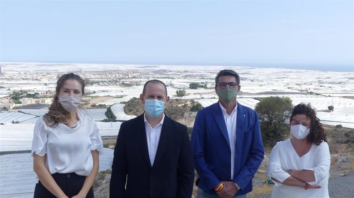 Cecilio Vargas junto a concejales de Cs en El Ejido (Almería)