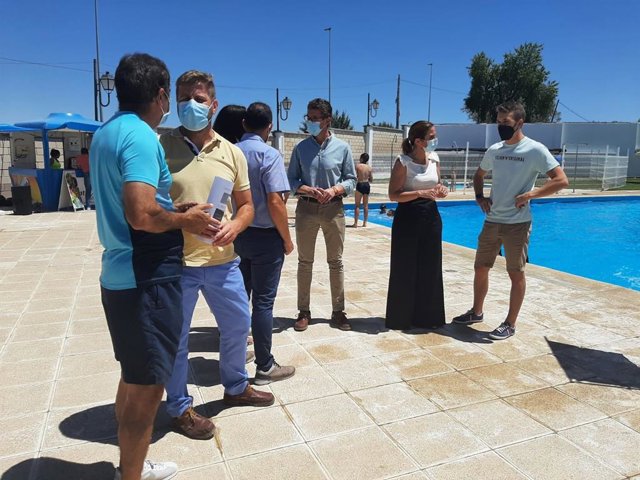 Visita a la piscina de Villacarrillo.