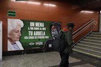 PP, Podemos y Ciudadanos critican el cartel de los 'menas' de Vox pese al aval de la Justicia