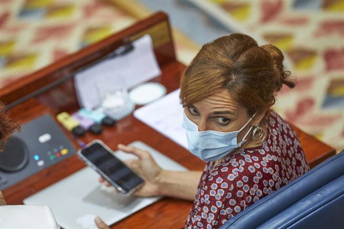 La portavoz de Más Madrid, Mónica García, durante la segunda sesión del pleno de investidura de la presidenta en funciones de la Comunidad y candidata a la reelección, Isabel Díaz Ayuso, a 18 de junio de 2021, en Madrid (España). Los grupos parlamentari