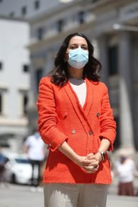 Arrimadas asegura que Cs hace "todo y más" por "reeditar el acuerdo de gobierno" con el PP en el Ayuntamiento de Granada