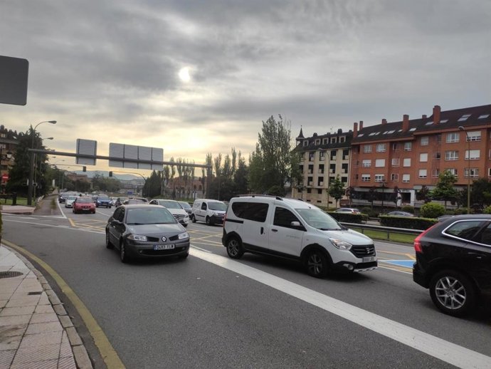 Archivo - Entrada a Oviedo por la autopista "Y", Bulevar del Santullano