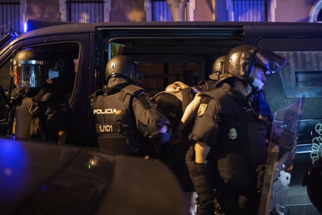 Un detenido por Policía Nacional en el barrio de Argüelles tras la concentración por el asesinato del joven Samuel a 5 de julio de 2021 en Madrid (España).