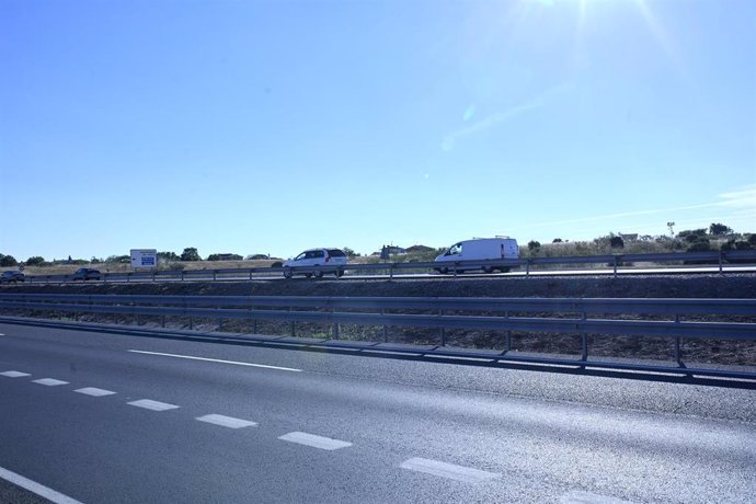 Tráfico en la A-5 durante el primer día de la primera 'Operación Salida' del verano 2021, a 2 de julio de 2021, en Madrid (España).