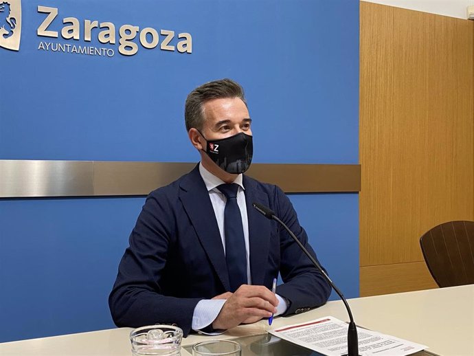 El consejero municipal de Urbanismo de Zaragoza, Víctor Serrano.