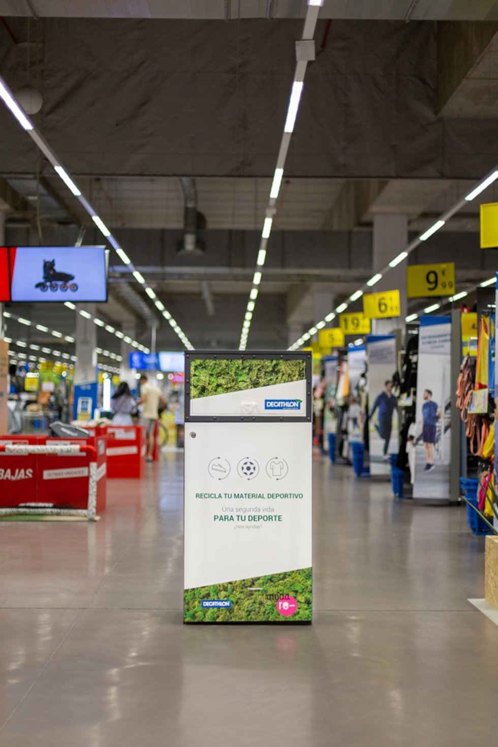 Decathlon refuerza su proyecto 'Segunda Vida' con su acuerdo con Moda re-.