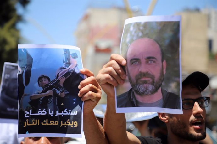 Protestas por la muerte del activista palestino Nizar Banat