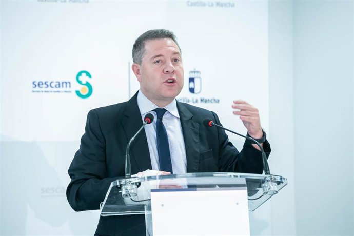 El presidente de Castilla-La Mancha, Emiliano García-Page, inaugura el Servicio de Oncología Radioterápica del nuevo Hospital Universitario de Toledo.