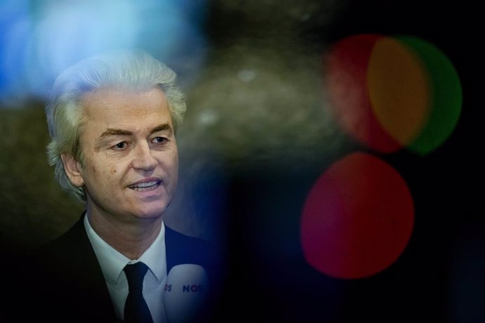 Archivo - 17 March 2021, Netherlands, Den Haag: Geert Wilders, leader and sole member of the Party for Freedom (PVV), speaks to the media after the results of the parliamentary elections. Dutch Prime Minister Mark Rutte and his right-wing liberal VVD pa