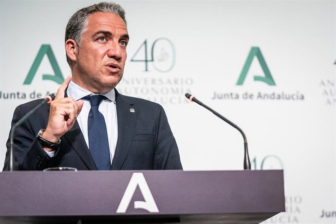 El consejero de la Presidencia, Administración Pública e Interior y portavoz del Gobierno andaluz, Elías Bendodo, comparece en la rueda de prensa posterior a la reunión del Consejo de Gobierno Andaluz a 06 de julio del 2021 en Sevilla (Andalucía)