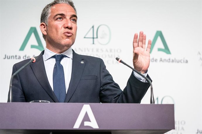 El consejero de la Presidencia, Administración Pública e Interior y portavoz del Gobierno andaluz, Elías Bendodo, comparece en la rueda de prensa posterior a la reunión del Consejo de Gobierno Andaluz a 06 de julio del 2021 en Sevilla (Andalucía)