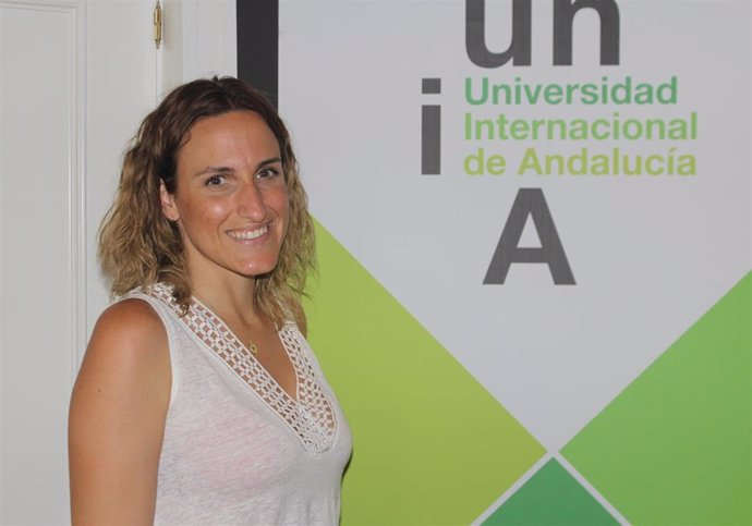 La directora del encuentro 'Nuevas Tecnologías para la Educación Infantil y Primaria. Robótica y Programación' de la Universidad Internacional de Andalucía (UNIA), Elena Díaz.