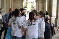 Las amigas de Samuel, "esperanzadas por cómo avanza la investigación" de la paliza que acabó la vida del joven coruñés