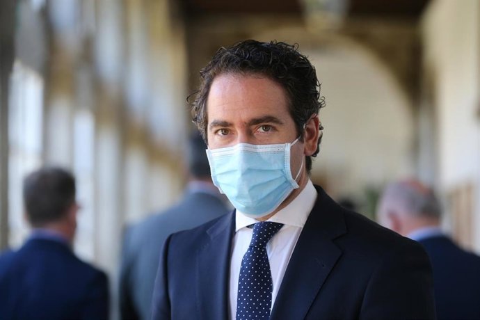 El secretario general del PP, Teodoro García Egea, durante la inauguración de la segunda jornada de los Cursos de Verano de El Escorial, a 7 de julio de 2021, en el Escorial, Madrid, (España).