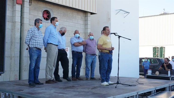 Asamblea del agua por parte de COAG en la que se ha anunciado movilizaciones de los regantes del Bajo Guadalquivir para exigir el riego de sus cultivos