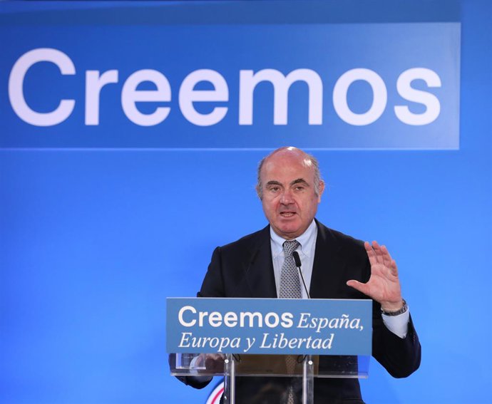 El vicepresidente del BCE, Luis de Guindos, interviene en el curso España, Europa y libertad, a 6 de julio de 2021, en El Escorial, Madrid, (España). Este curso, organizado por la delegación española del Grupo PPE en el Parlamento Europeo, forma parte