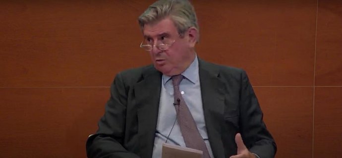 El asesor externo de la Asociación Española de Banca (AEB) y de la Confederación Española de Cajas de Ahorros (CECA) para asuntos europeos y diplomático, Carlos Bastarreche