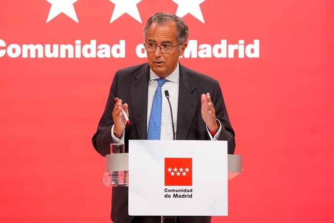 El consejero de Educación, Universidades, Ciencia y portavoz de la Comunidad de Madrid,  Enrique Ossorio, comparece en rueda de prensa tras la reunión del Consejo de Gobierno de la Comunidad de Madrid, a 7 de julio de 2021, en Madrid, (España). 