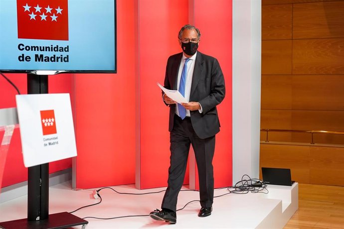 El consejero de Educación, Universidades, Ciencia y portavoz de la Comunidad de Madrid,  Enrique Ossorio, a su llegada a una rueda de prensa tras la reunión del Consejo de Gobierno de la Comunidad de Madrid, a 7 de julio de 2021, en Madrid, (España). 