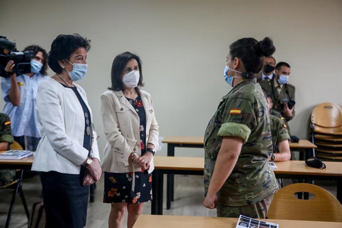 Firma del Acuerdo para la Formación Profesional y el Empleo de los militares de Tropa y Marinería